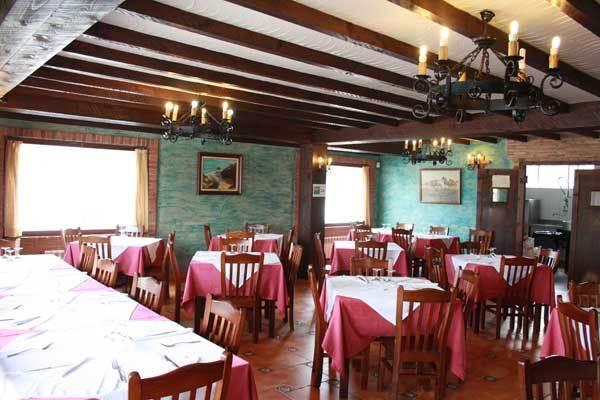 Hotel Restaurante La Parra Ля Франка Экстерьер фото