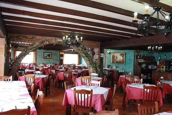 Hotel Restaurante La Parra Ля Франка Экстерьер фото
