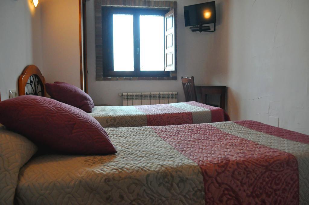 Hotel Restaurante La Parra Ля Франка Экстерьер фото