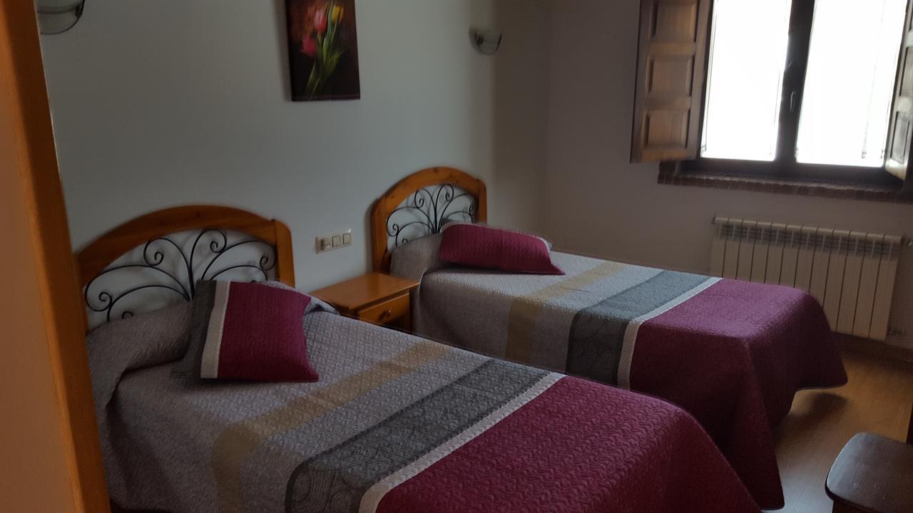 Hotel Restaurante La Parra Ля Франка Экстерьер фото